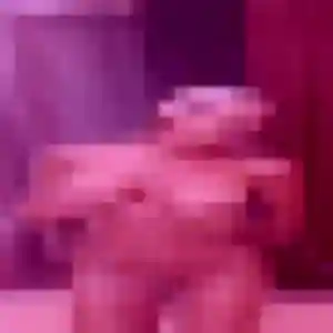Rejoins Louna, 24 ans à Varilhes en privé