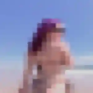 Elia, fille de 22 ans propose plan cul à Vayres-sur-Essonne