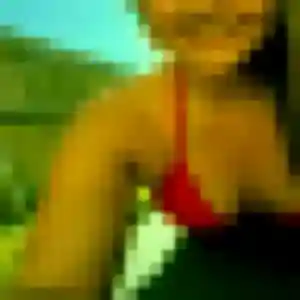 Belle Chloe, 35 ans à Vénéjan - voir sa photo