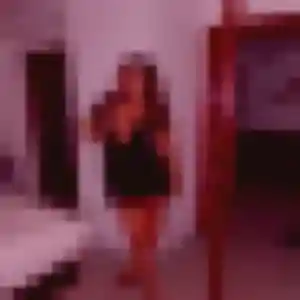 Rejoins Soraya, 22 ans à Venesmes gratuitement