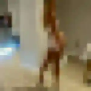 Oceane, 23 ans, en ligne à Villefranche-de-Lonchat pour une rencontre coquine