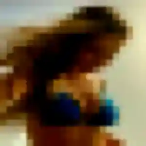plan cul à Villeneuve-Saint-Germain : profil de Julie, 25 ans - accès libre