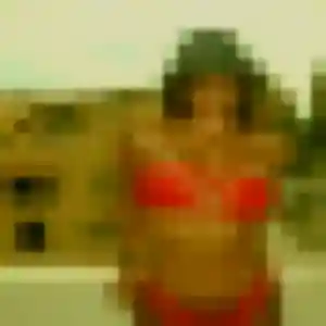 Lena, fille de 28 ans veut plan cul à Villeneuve-Saint-Germain