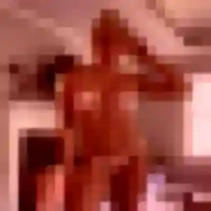Photo de Elina à Villerest (26 ans) - plan cul anonyme