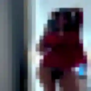 Alina, 28 ans, en ligne à Villiers-au-Bouin pour un plan cul