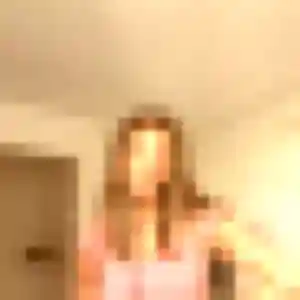 Lena, 19 ans, cherche un plan cul à Villiers-le-Sec