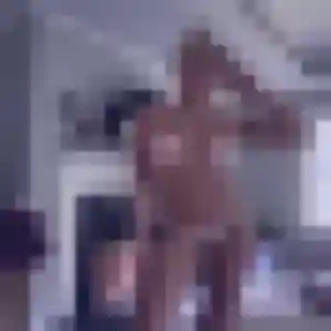 Photo de Camille à Vitrolles (33 ans) - plan cul anonyme