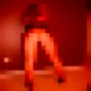 Photo de Soraya à Ygrande (26 ans) - plan cul discret